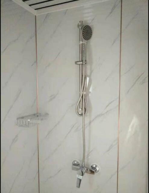 Toilettes portables avec salle de bain