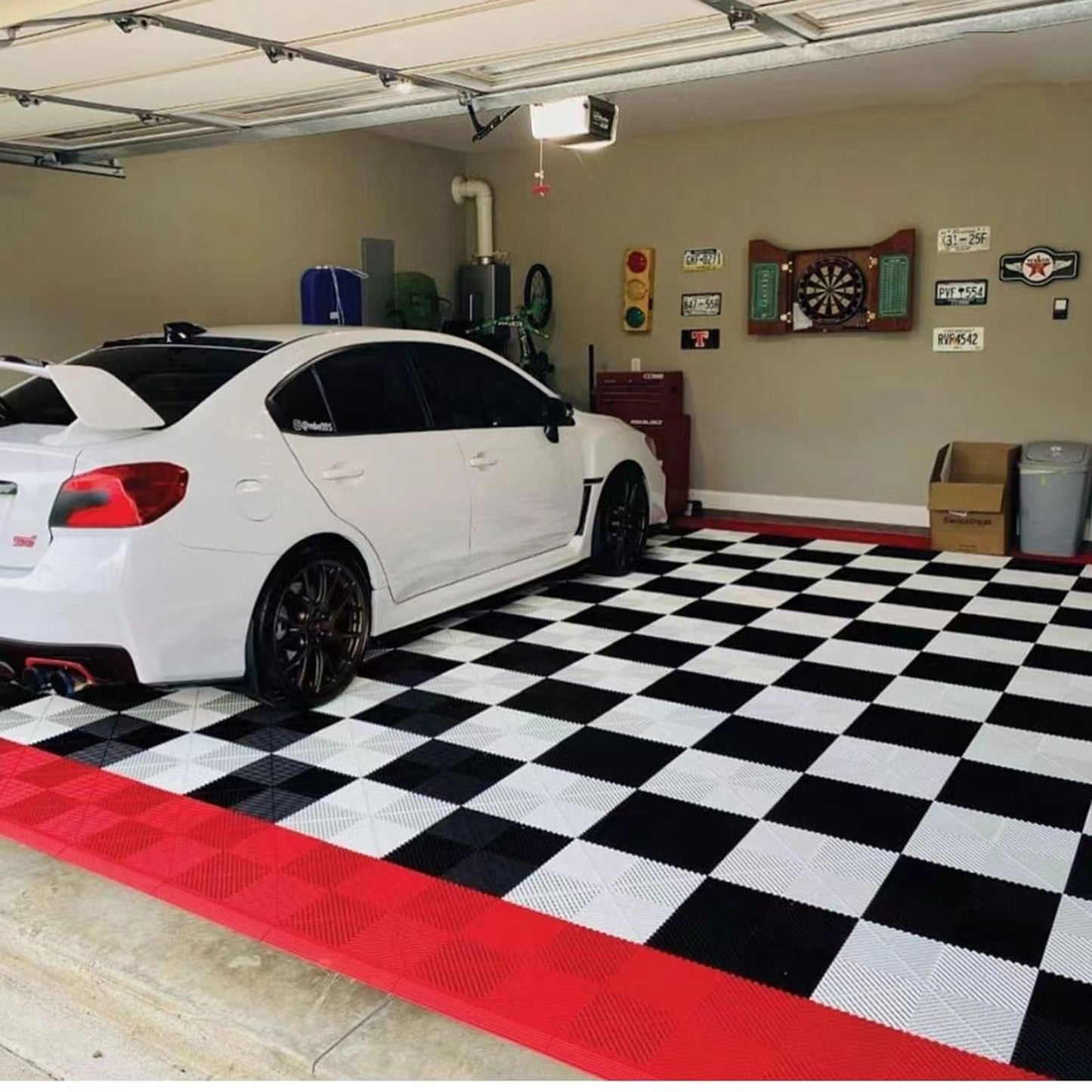 CAEL- Interlocking Garage Flooring tiles
