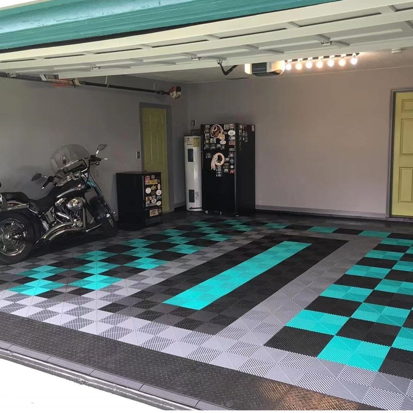 CAEL- Interlocking Garage Flooring tiles
