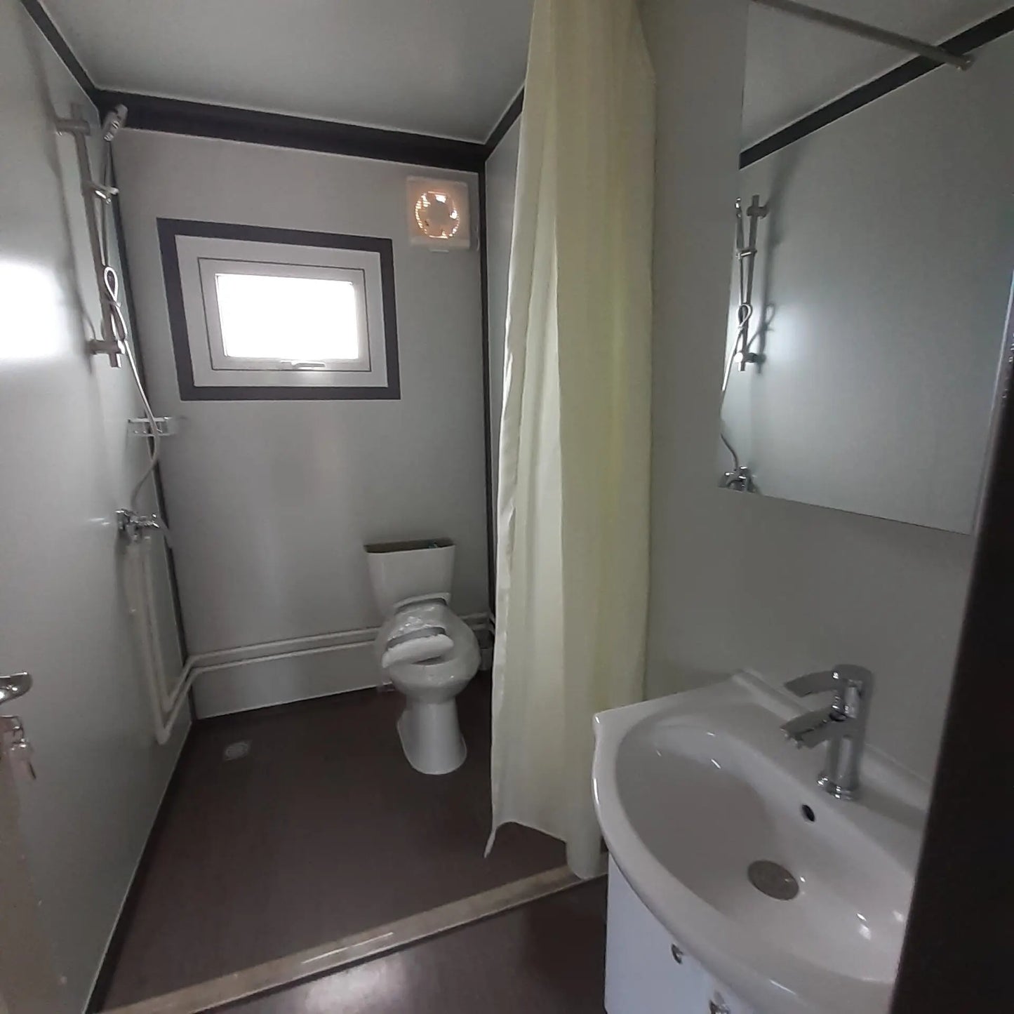 Foldable Mobile House/Portable Office 19x20ft