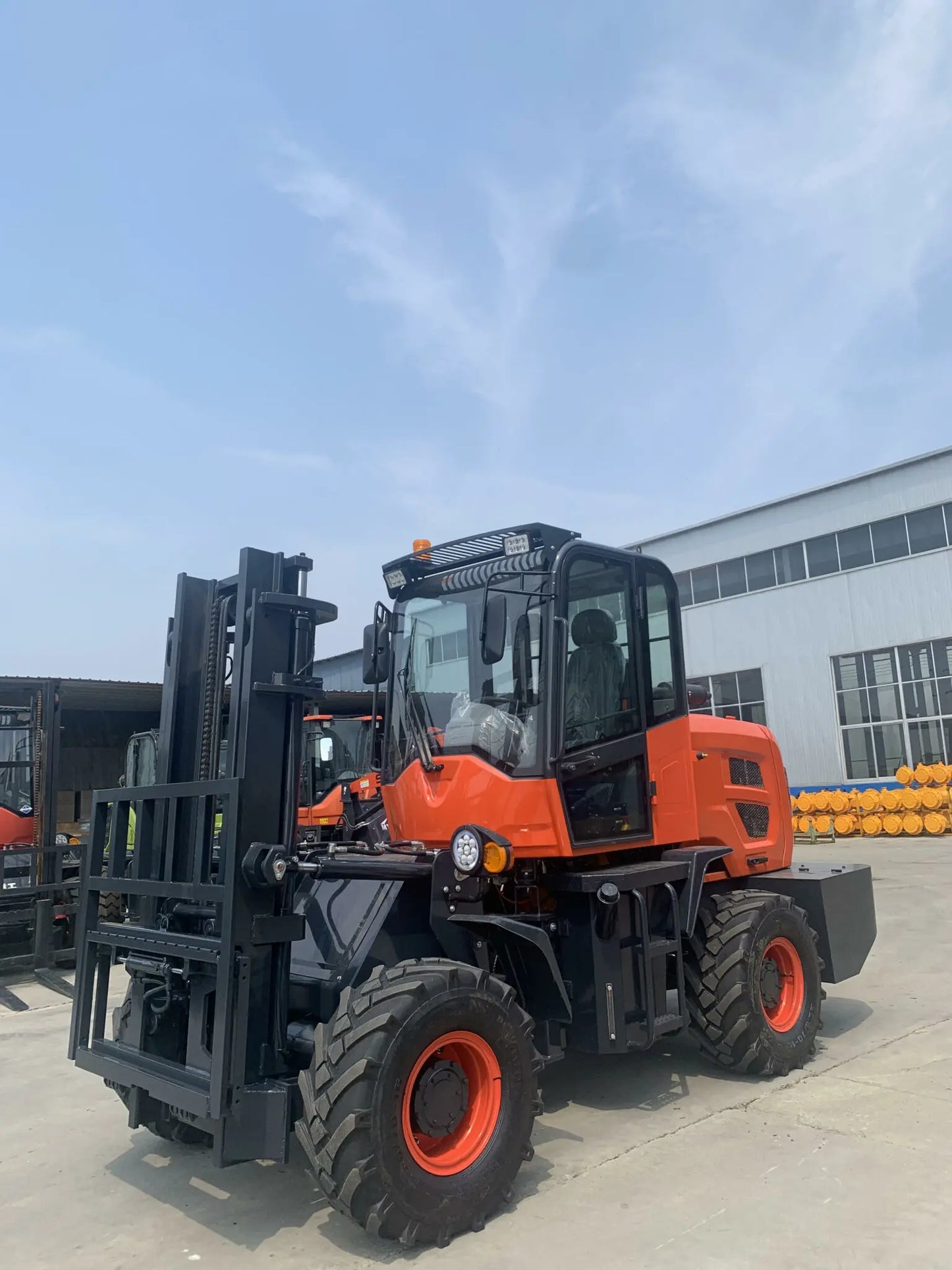 Forklift all terrain 4T