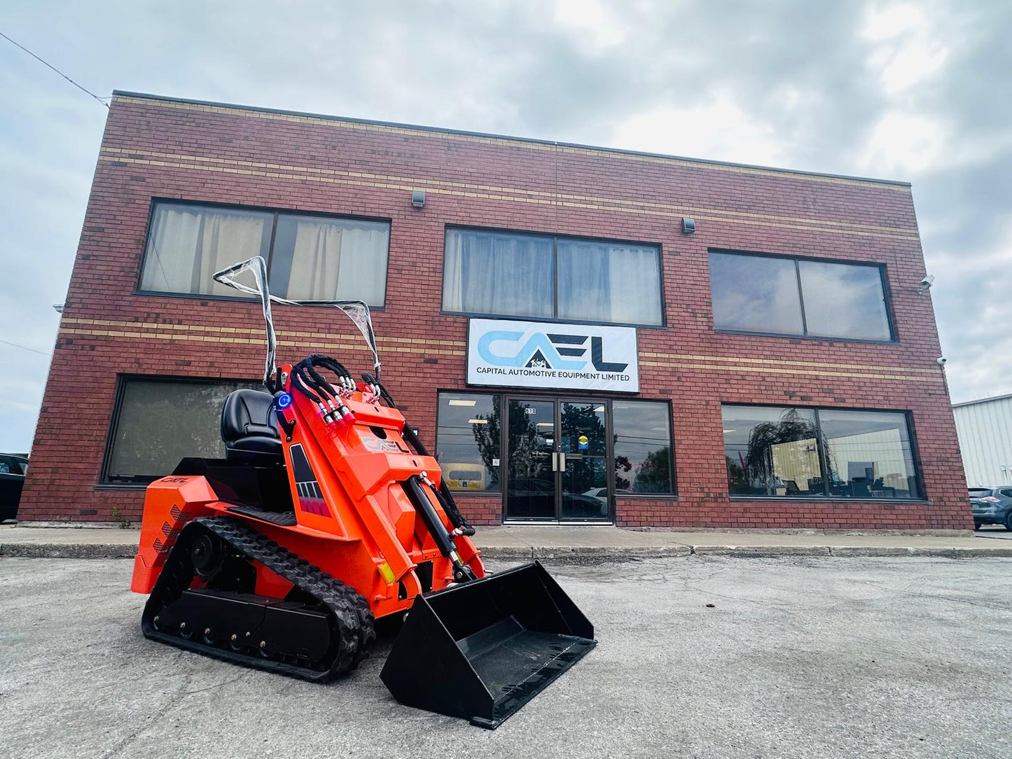 Mini Skid Steer Loader with Tracks