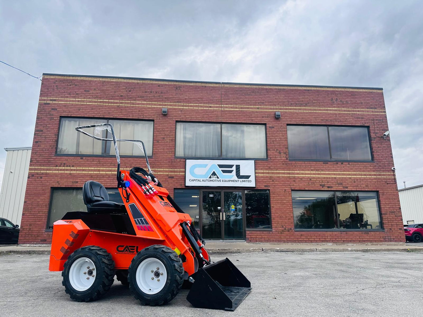 Mini Skid Steer Loader with Tracks