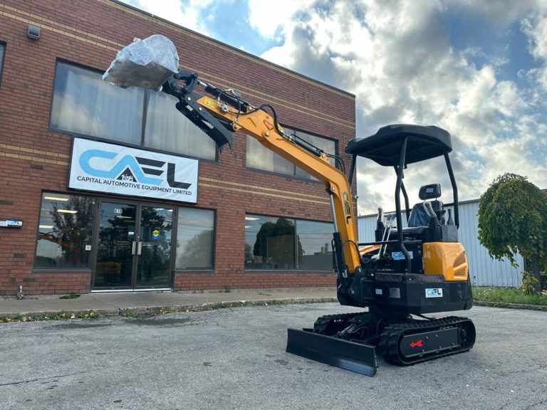 Minibagger 2T mit Kubota/Yanmar-Motor, hydraulischem Daumen- und Schwenkausleger (EX20KB-Y)