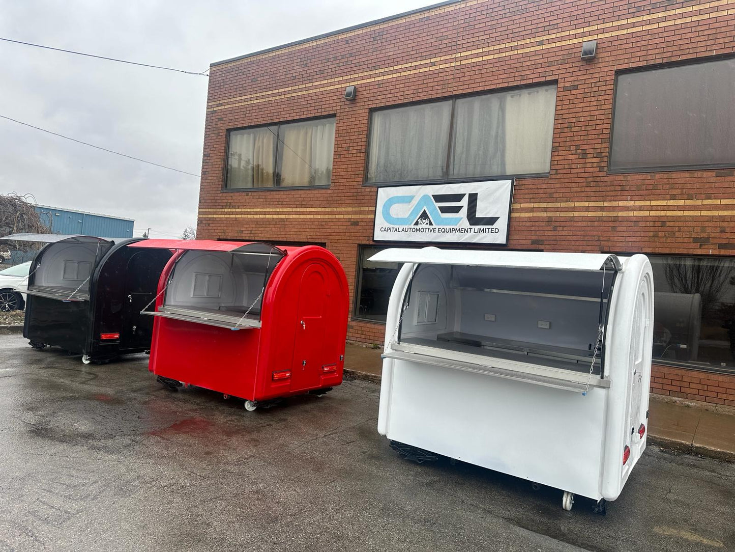 CAEL’s 7′ Round Top Mobile Food Cart