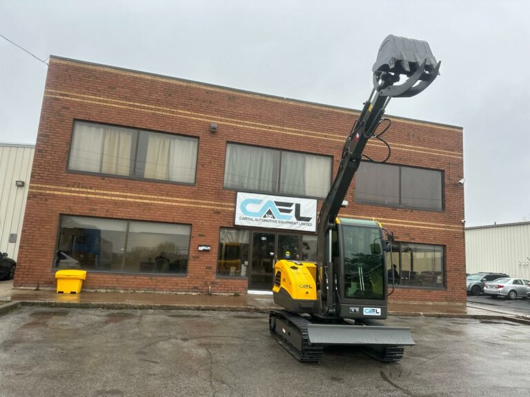 Mini Excavator 4 ton with Kubota/Yanmar engine with cab