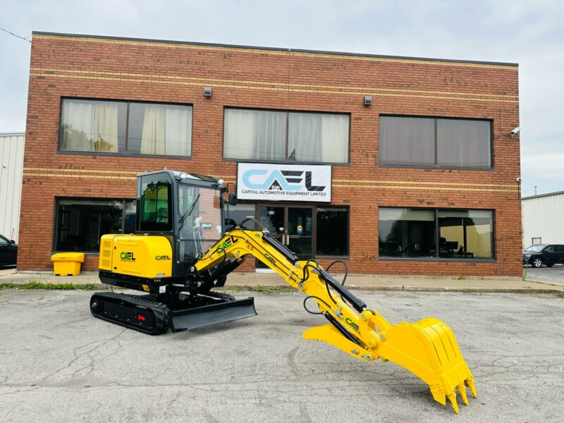 3,5-Tonnen-Bagger mit hydraulischem Daumen, Schwenkausleger, Kabine (Klimaanlage/Heizung), mit Kubota-Motor (EX35KB-S1)