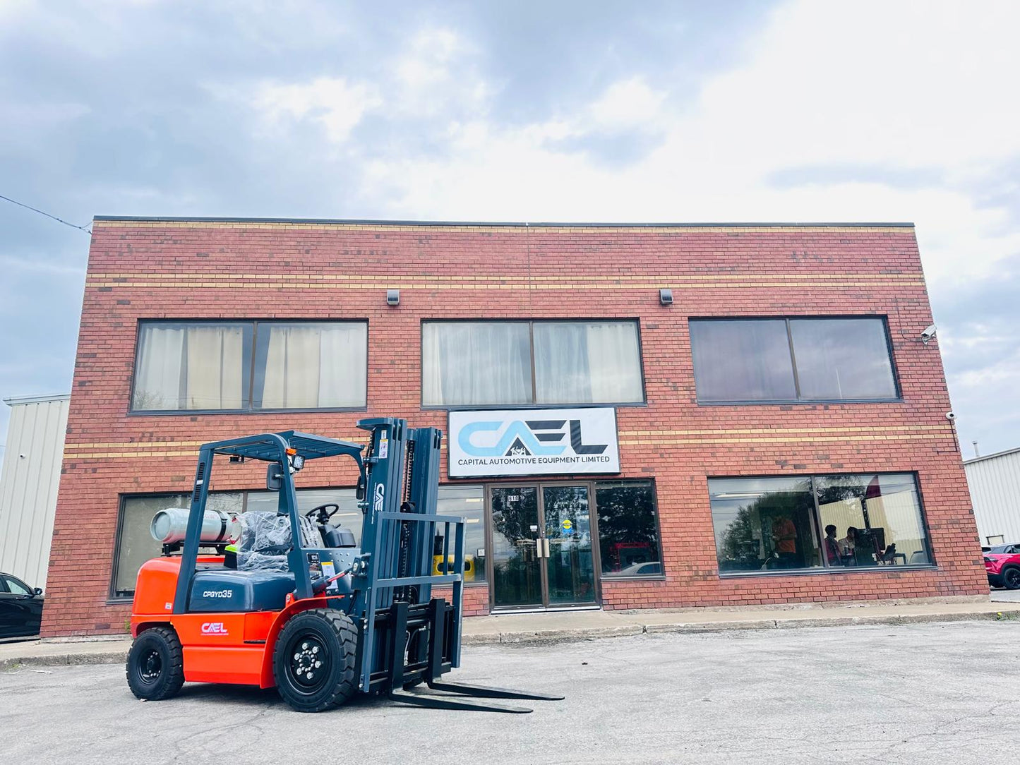 CAEL Forklift LPG 2.5 ton with 3 stage side shift