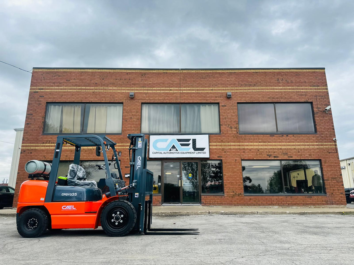 CAEL Forklift LPG 3.5 Ton with 3 stage side shift