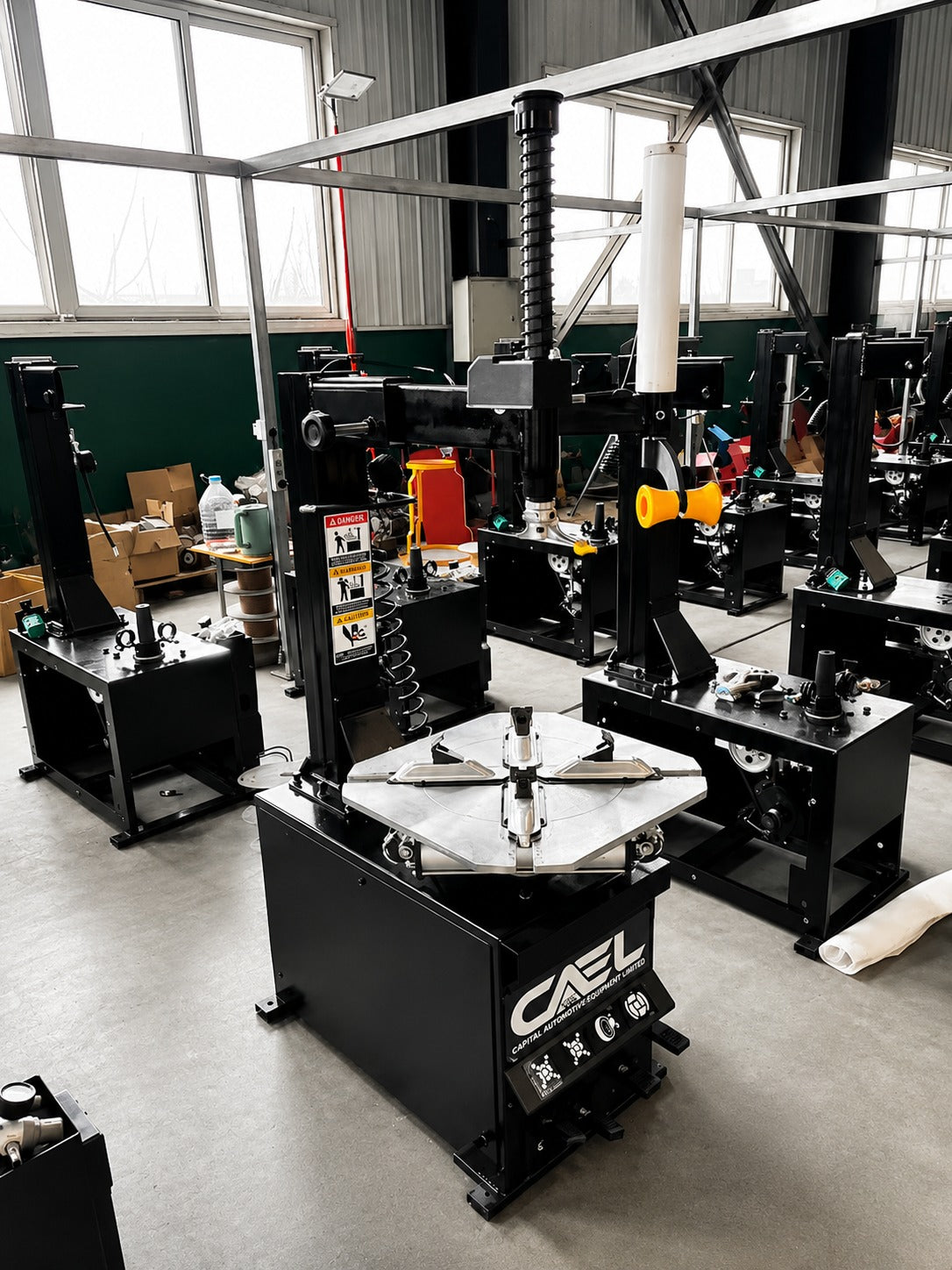 CAEL TC-150 Tire Changer with Assist Arm