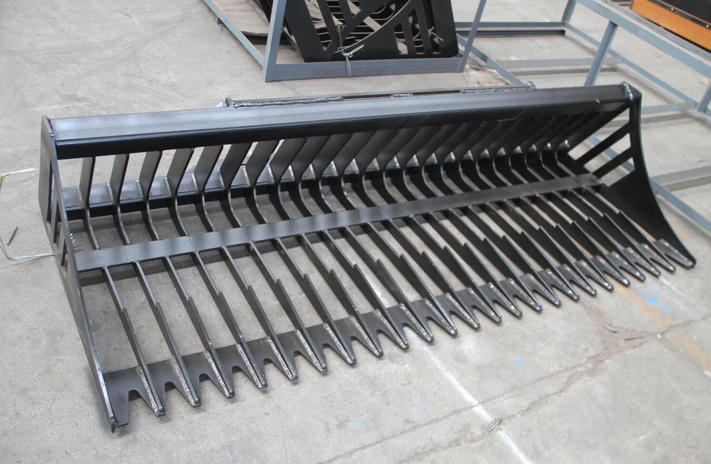 CAEL Rock Bucket for Skid Steer