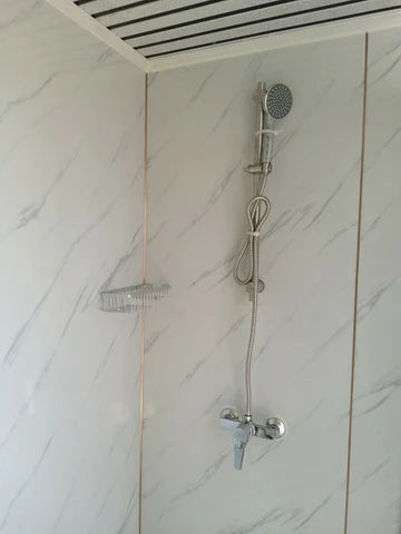 Toilettes portables avec salle de bain