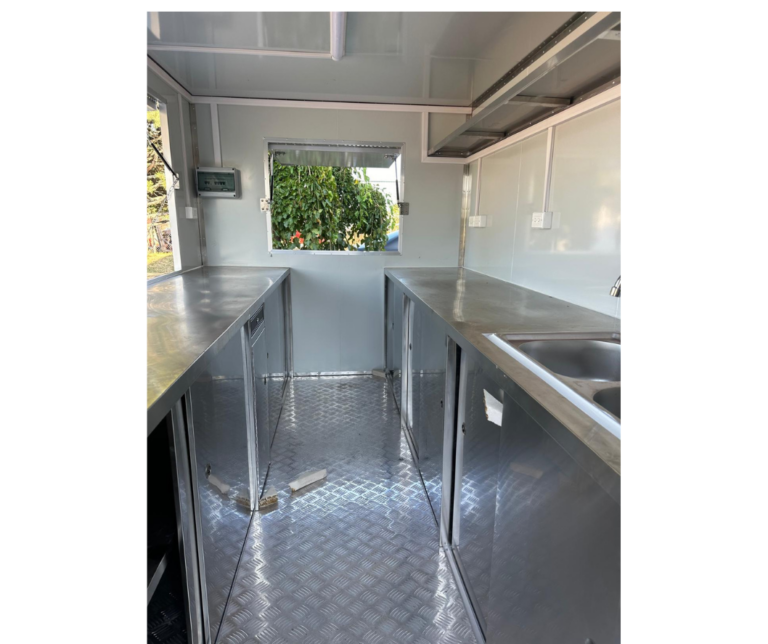 CAEL’s 10′ Square Top Mobile Food Cart – B&W