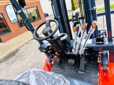 CAEL Forklift LPG 2 Taon with 3 stage side shift