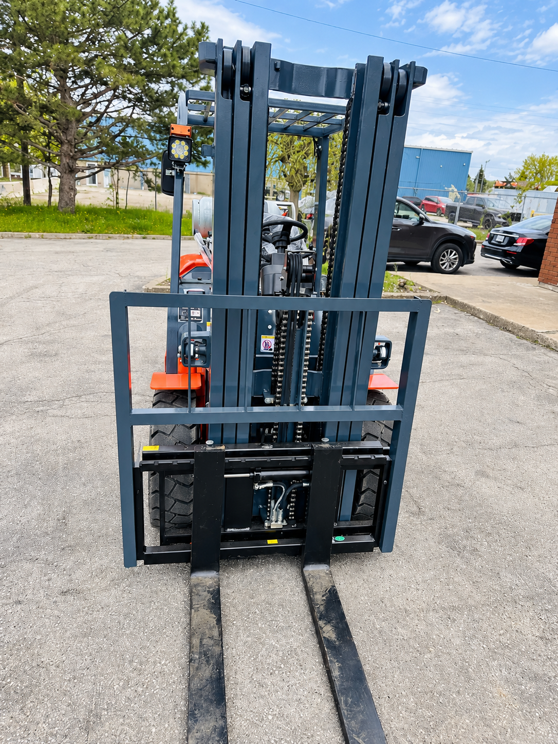 Carretilla elevadora CAEL LPG de 2 toneladas con desplazamiento lateral de 3 etapas
