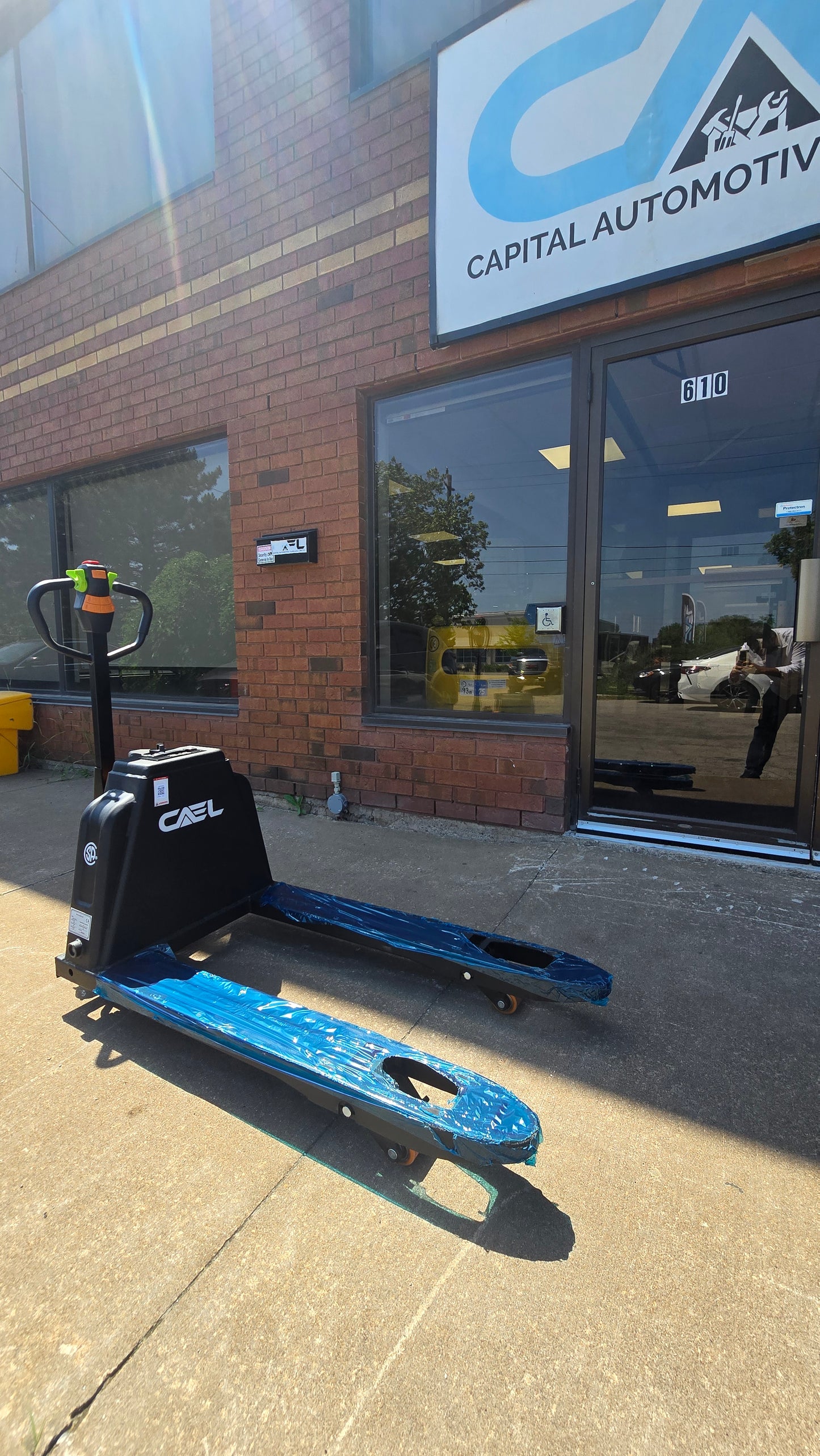 Electric Pallet Jack 3300lbs