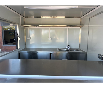 CAEL’s 7′ Square Top Mobile Food Cart – B&W