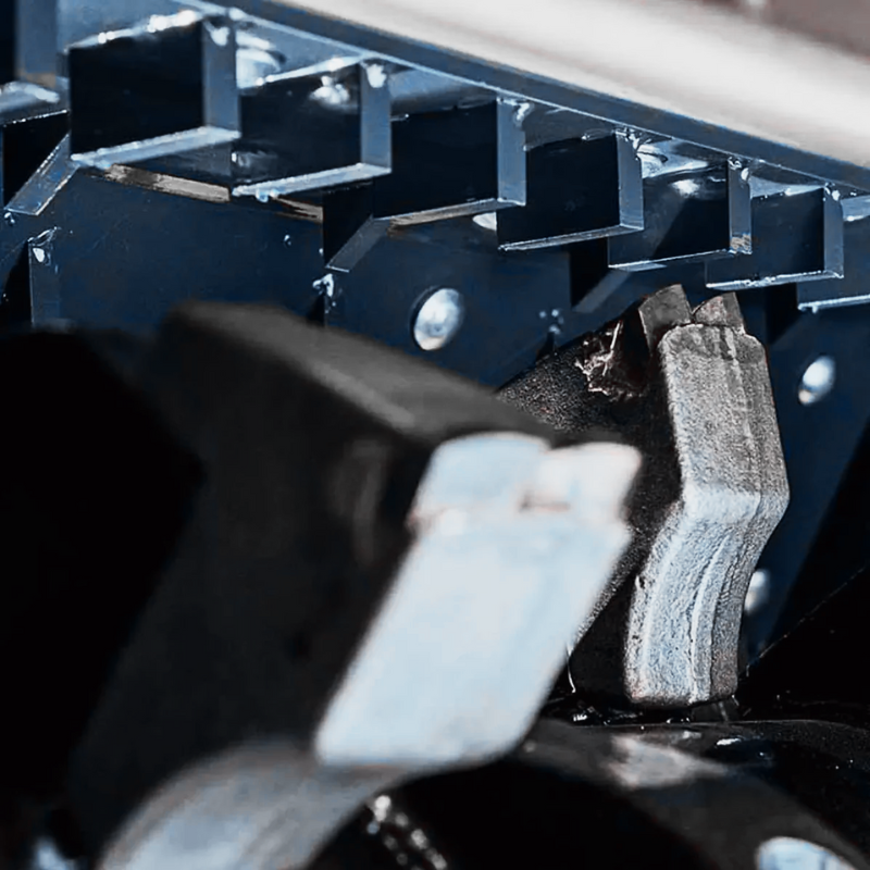 30" Excavator Forestry Brush Mulcher, 6-10 Ton Carrier, 4" Dia. Cutting Capacity, Hydraulic Piston Motor