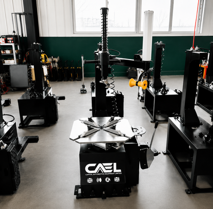 CAEL TC-150 Tire Changer with Assist Arm