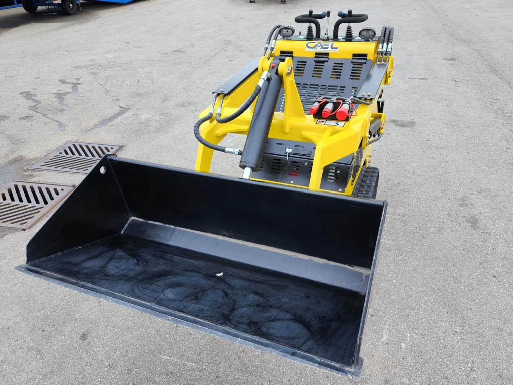 Mini skid steer with Briggs & Stratton *Premium Model*
