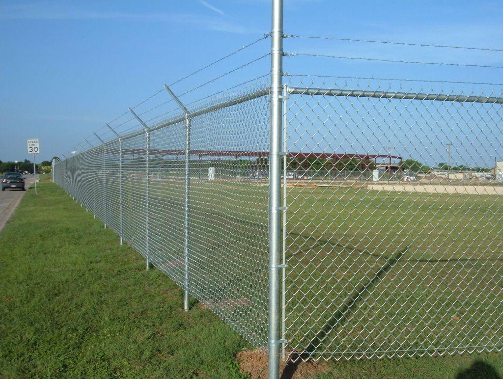 500 ft Commercial Galvanized Chain Link Fence Kit – 8 ft High with Barbed Wire & Gates (CAEL-F500)