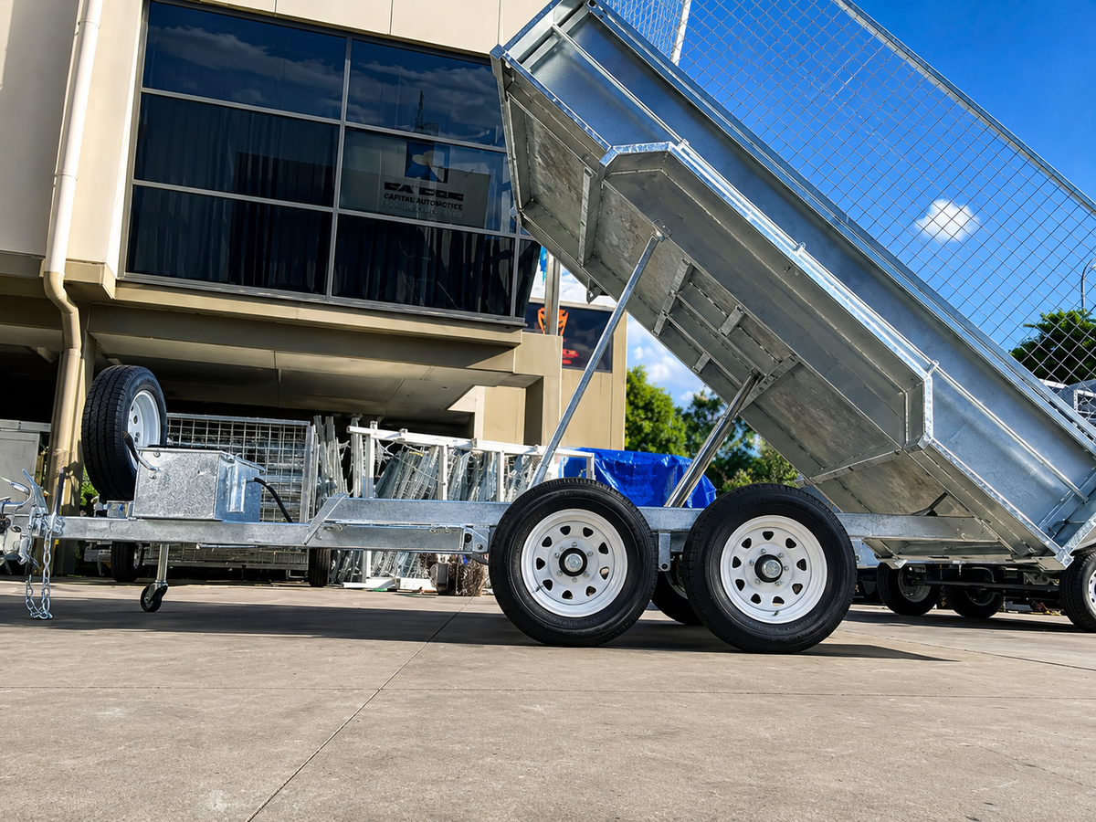CAEL Heavy-Duty Hot-Dipped Galvanized Hydraulic Dump Trailer – 3,500 KG GVW