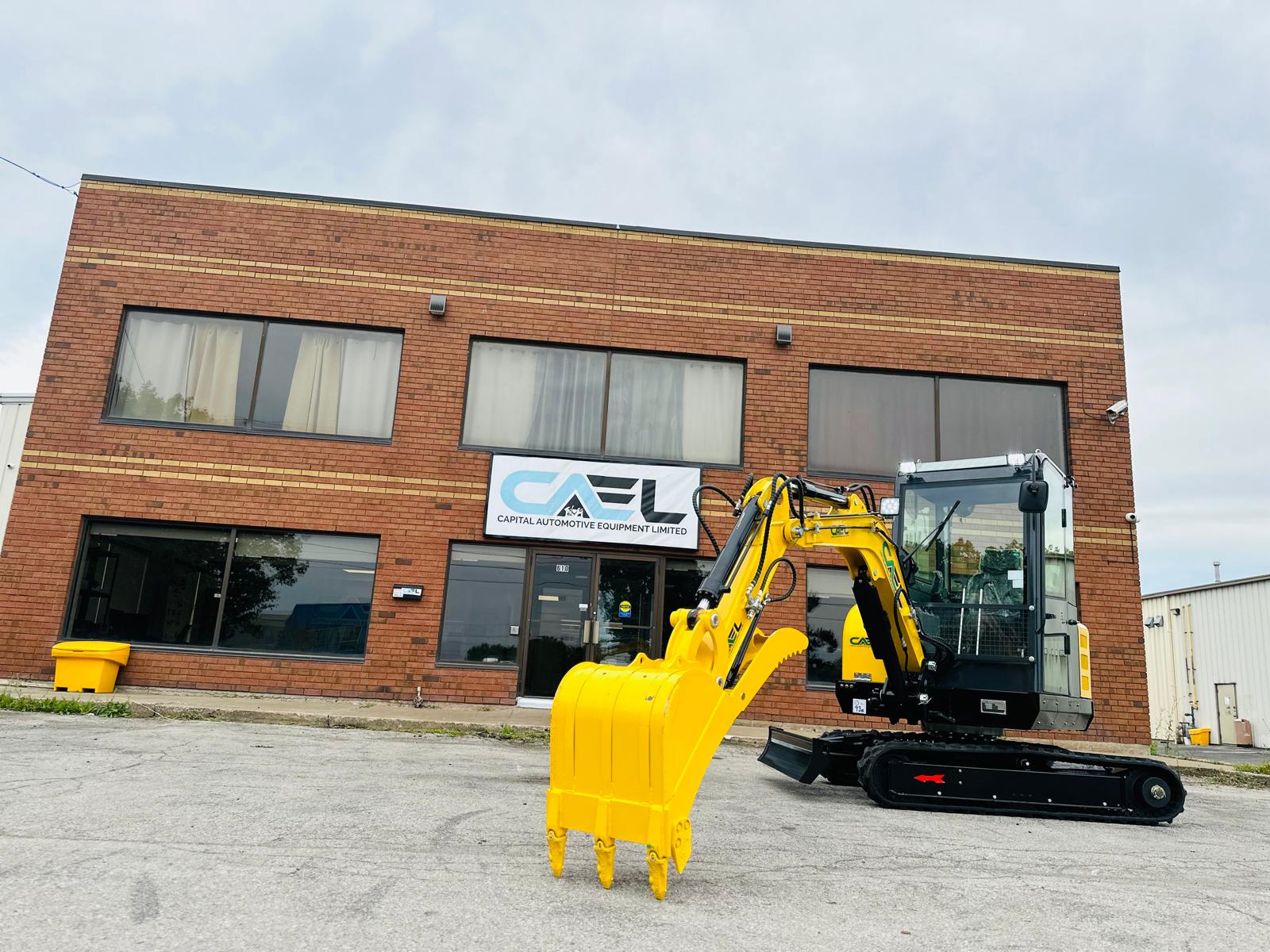 Excavator 3.5 Ton with Hydraulic Thumb, Swing Boom, Cab(AC/Heat), with Kubota engine EX35KB-S1)