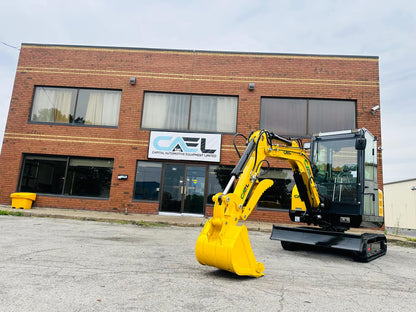 Excavator 3.5 Ton with Hydraulic Thumb, Swing Boom, Cab(AC/Heat), with Kubota engine EX35KB-S1)