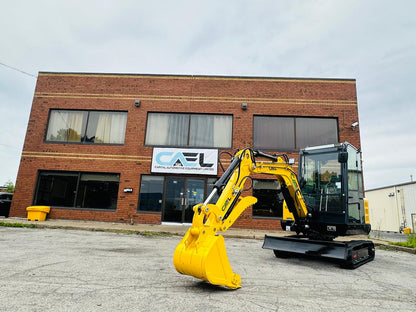 Excavator 3.5 Ton with Hydraulic Thumb, Swing Boom, Cab(AC/Heat), with Kubota engine EX35KB-S1)