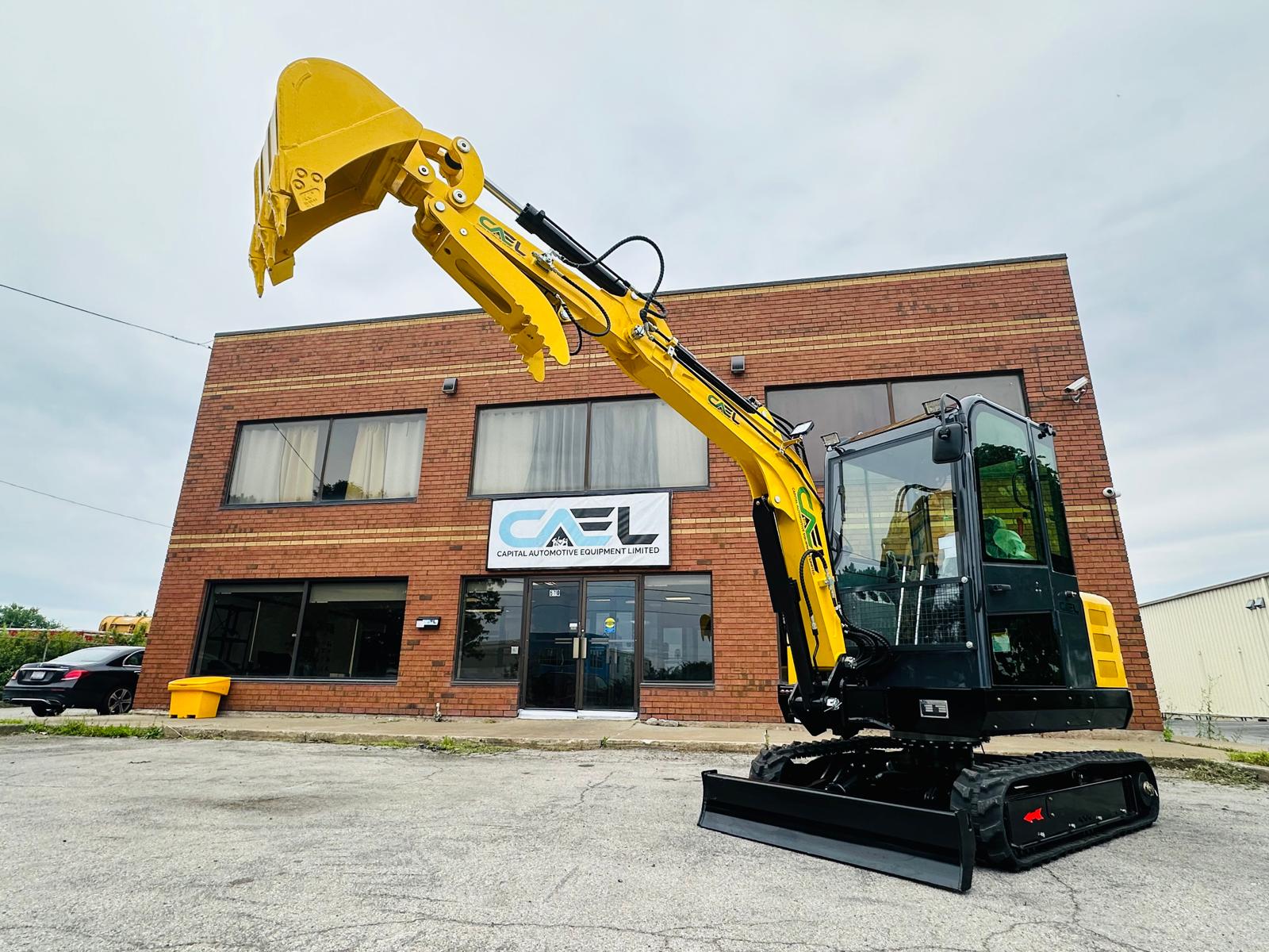 Excavator 3.5 Ton with Hydraulic Thumb, Swing Boom, Cab(AC/Heat), with Kubota engine EX35KB-S1)