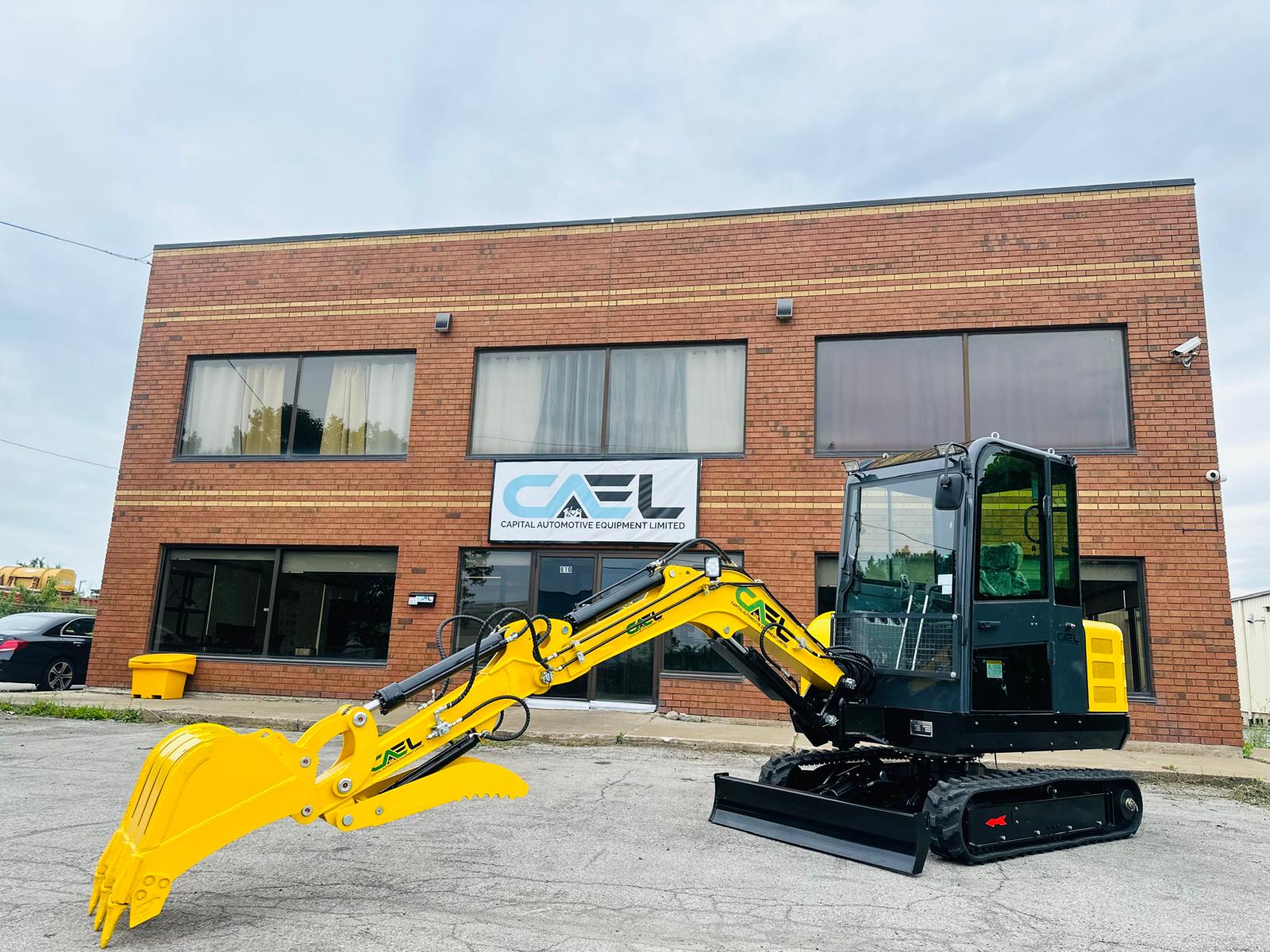 Excavator 3.5 Ton with Hydraulic Thumb, Swing Boom, Cab(AC/Heat), with Kubota engine EX35KB-S1)