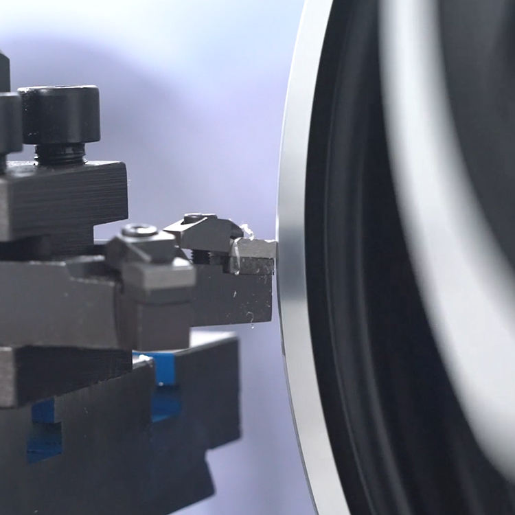 Torno para enderezar llantas CAEL RS595