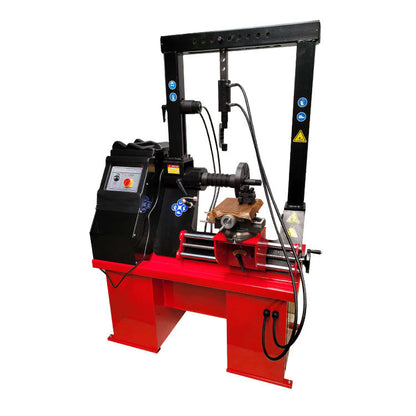 Torno para enderezar llantas CAEL RS595