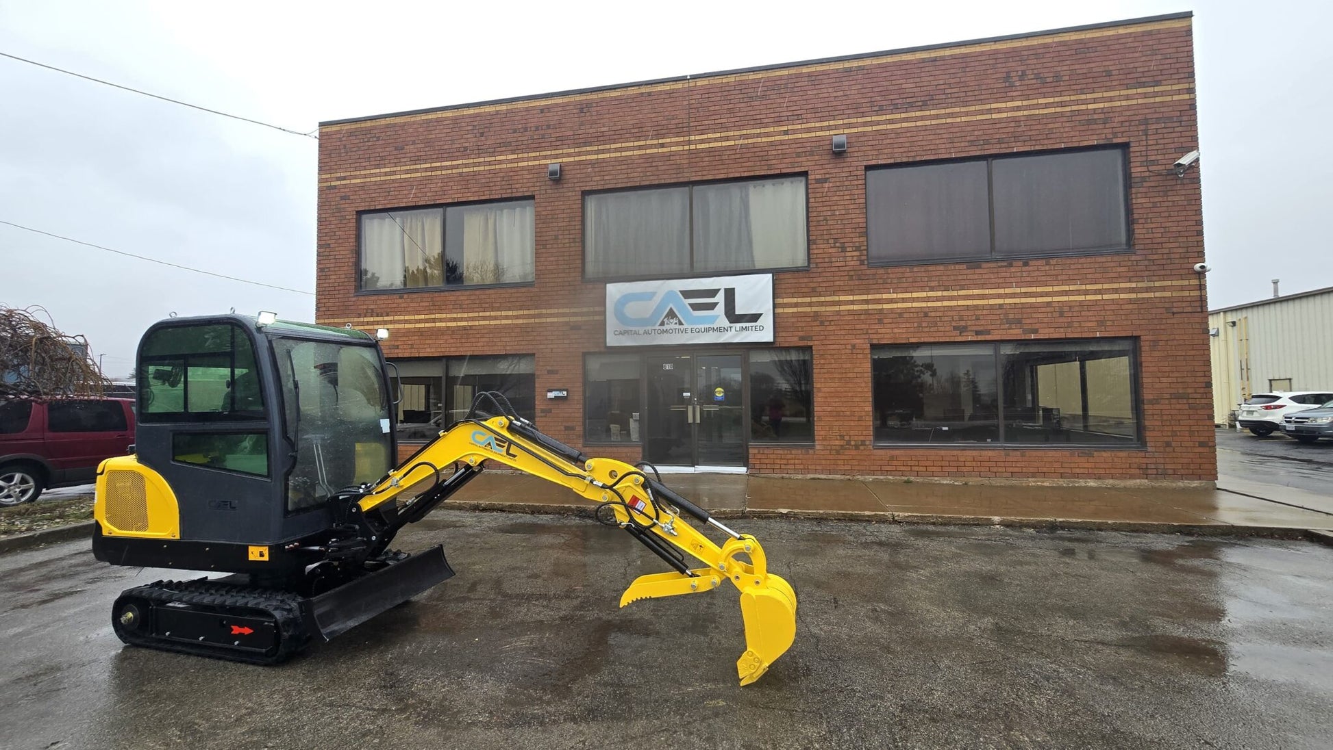 Mini Excavator 2.5T with Kubota engine, Swing boom, AC/Heat and Cab (EX25KB)