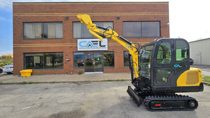 Mini Excavator 2.5T with Kubota engine, Swing boom, AC/Heat and Cab (EX25KB)