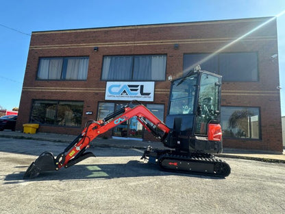 Mini Excavator 2T with Kubota engine, Cab, Hydraulic Thumb and Swing boom (EX20KB-C)