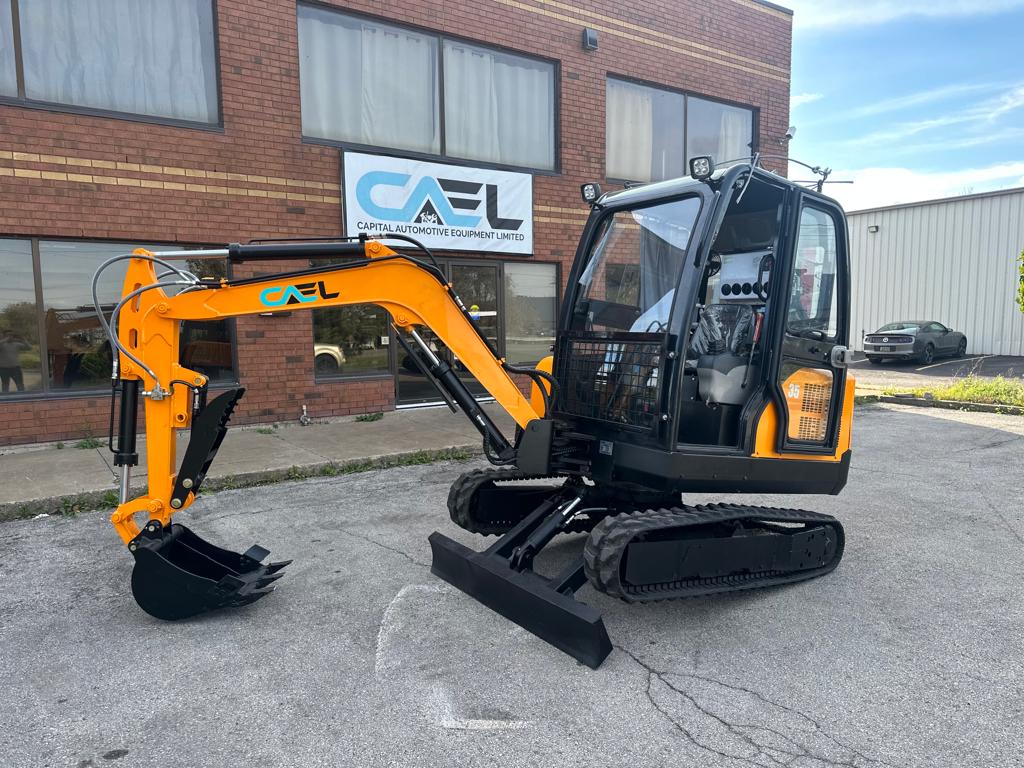 Mini Excavator 3.5T Swing Boom, Hydraulic Thumb, and AC/Heat Included (EX35KB-B)