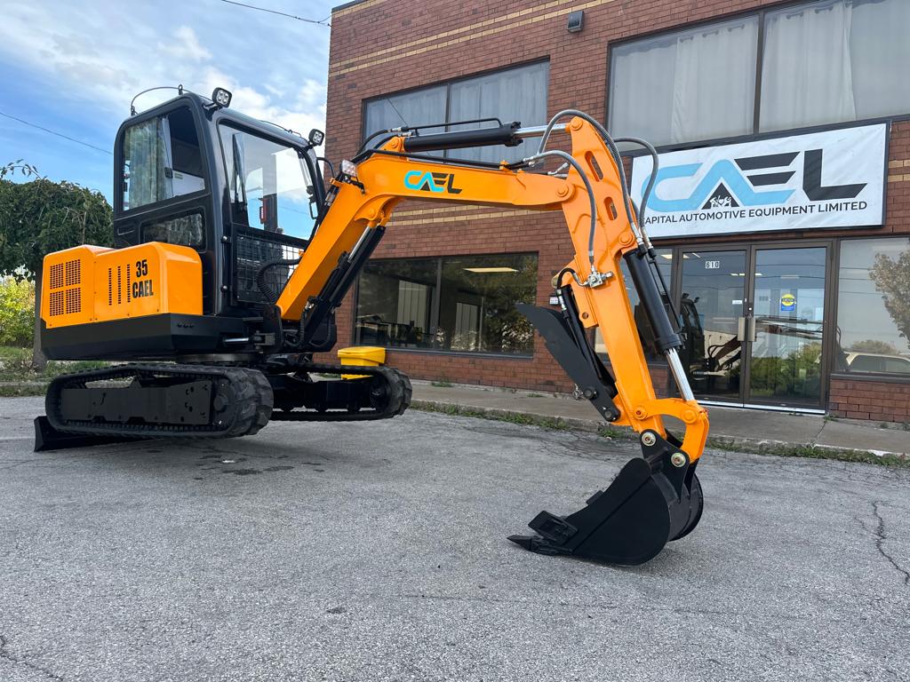 Mini Excavator 3.5T Swing Boom, Hydraulic Thumb, and AC/Heat Included (EX35KB-B)