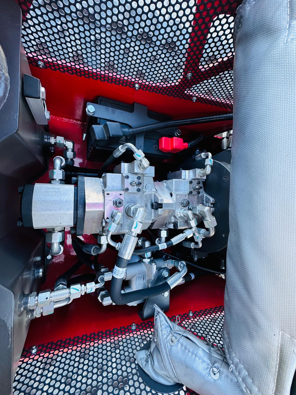 CAEL 680S Skid Steer With Kubota Engine Telescopic Boom