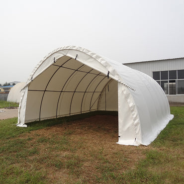 Ferme simple en forme de dôme de 20 pieds de large, 30 pieds de long et 12 pieds de haut