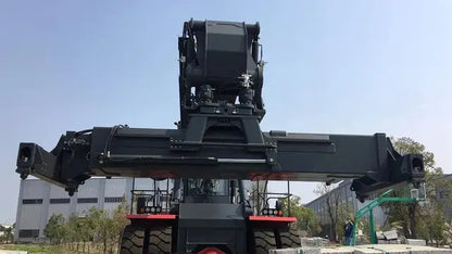 Reach Stacker container handler 45 Ton CUMMINS Engine (FCS-45)