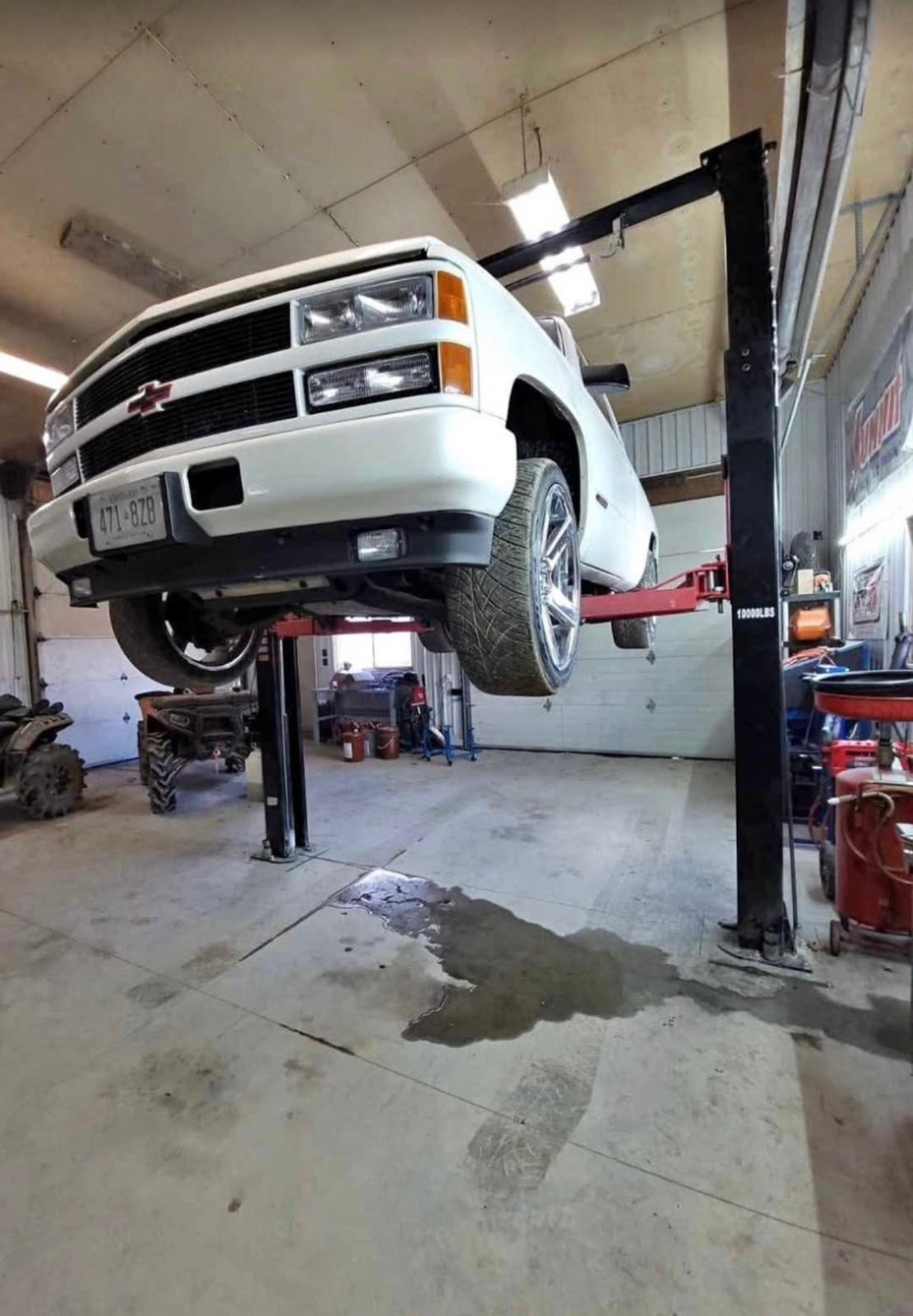 Two-Post Clear Floor Lift (11000)