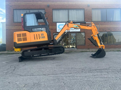 Minibagger 3,5 t, Schwenkausleger, hydraulischer Daumen und Klimaanlage/Heizung inklusive (EX35KB-B) 