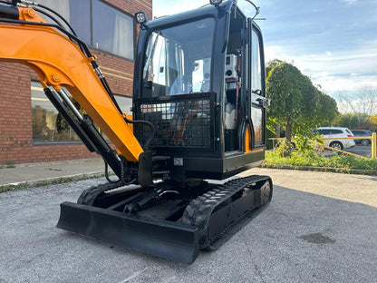 Minibagger 3,5 t, Schwenkausleger, hydraulischer Daumen und Klimaanlage/Heizung inklusive (EX35KB-B) 