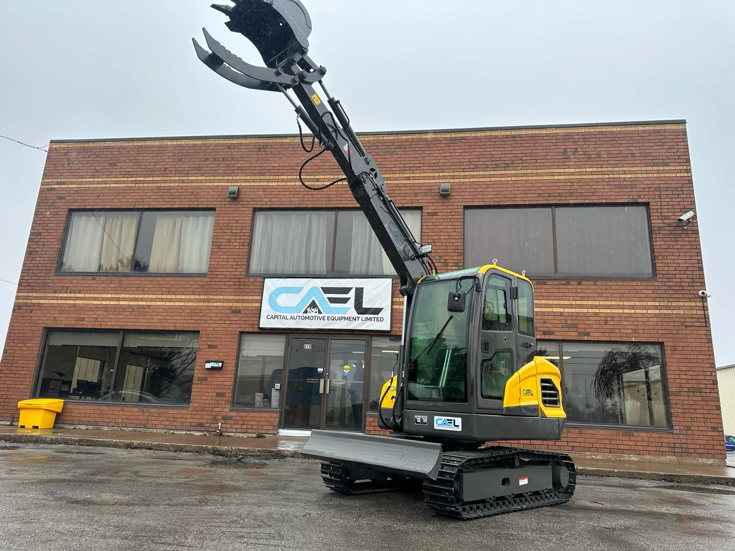 Mini Excavator 4 ton with Kubota/Yanmar engine with cab