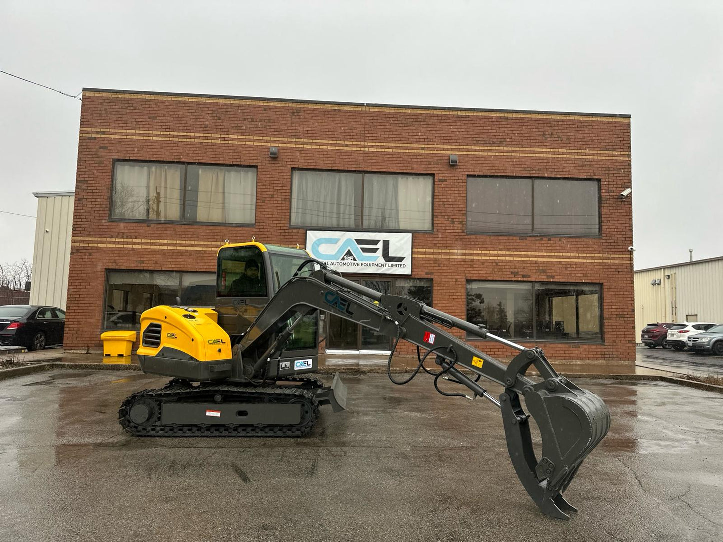 Mini Excavator 4 ton with Kubota/Yanmar engine with cab