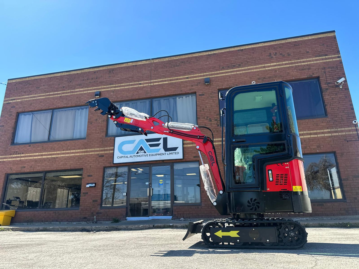 Mini Excavator 1T with Briggs & Stratton Cab (EX1BS-C)