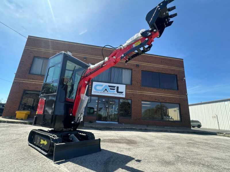 Mini Excavator 1.3T with Briggs and Stratton Cab (EX13BS-C)