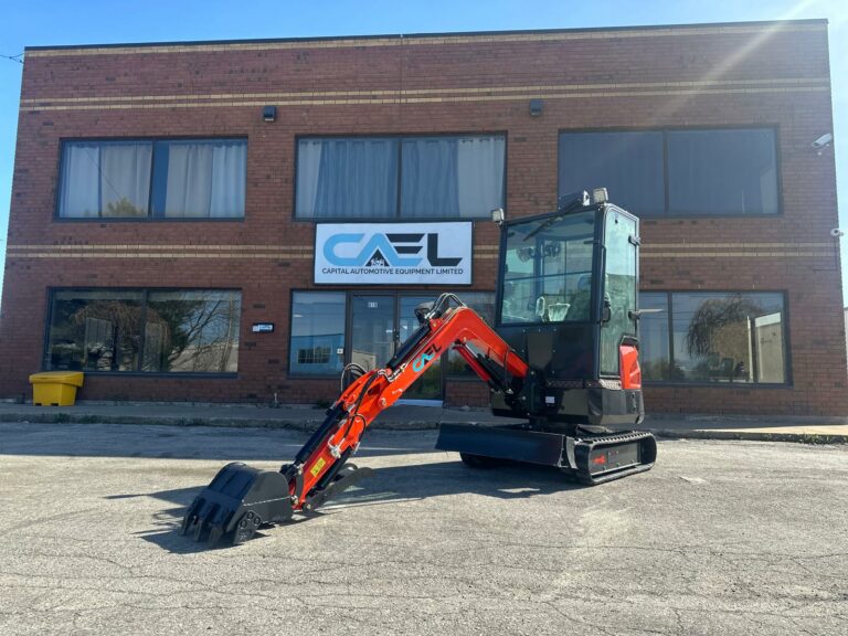 Minibagger 2T mit Kubota-Motor, Kabine, hydraulischem Daumen und Schwenkausleger (EX20KB-C)