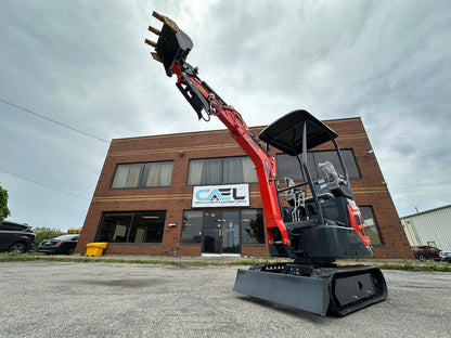 Mini Excavator 1.3T with B&S engine, Hydraulic Thumb & Swing boom & side controls